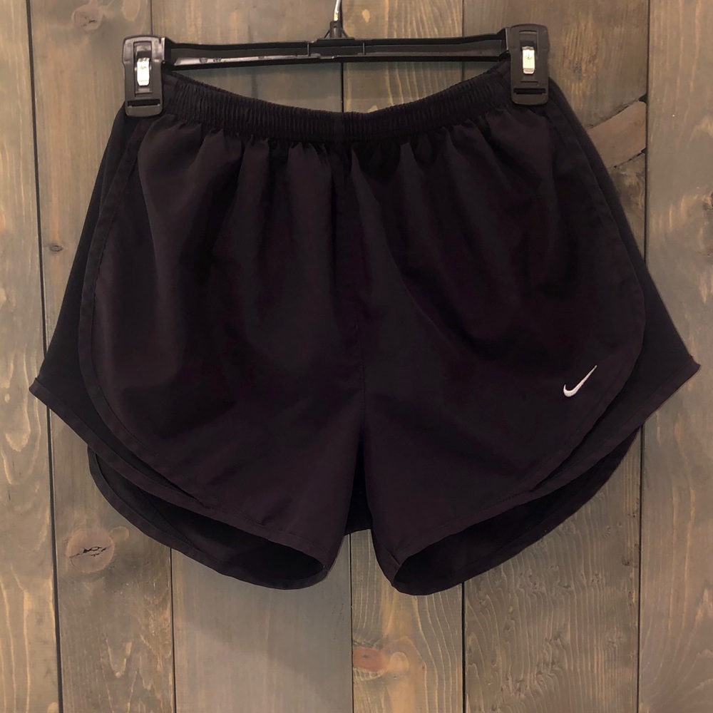 Nike Shorts- Women’s Solid Black